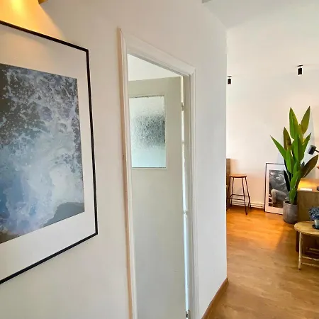 Apartment Sunny, Modern Apt By The Beach! *